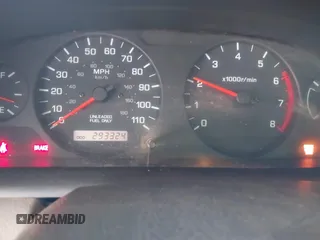 2000 Nissan Frontier XE z VIN 1N6DD26S8YC429291, wystawiony jako IAAI lot #41785826 z przebiegiem 293 324 mil mil oraz . Historia ofert i sprzedaży dostępna na DreamBid. Obrazek 7.
