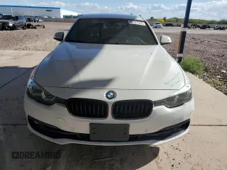 2018 BMW 3 Series 330i z VIN WBA8B9G51JNU98178, wystawiony jako Copart lot #52147575 z przebiegiem 66 695 mil mil oraz Szkoda całkowita • Salvage title. Historia ofert i sprzedaży dostępna na DreamBid. Obrazek 5.