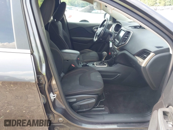 2016 Jeep Cherokee Latitude with VIN 1C4PJLCS1GW257539, listed as a IAAI auction lot 42445331 with 55,879 mi miles and . Bid and sale history available at DreamBid. Image 5.