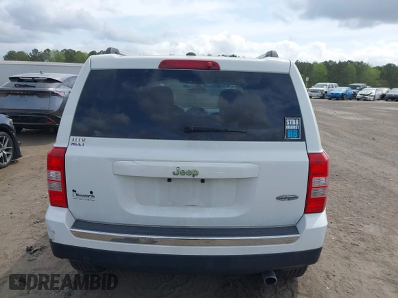 2016 Jeep Patriot High Altitude with VIN 1C4NJPFA0GD732675, listed as a IAAI auction lot 41956028 with 196,740 mi miles and . Bid and sale history available at DreamBid. Image 16.