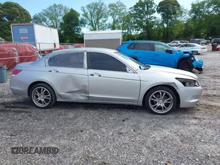 2009 Honda Accord LX-P z VIN 1HGCP264X9A103451, wystawiony jako IAAI lot #42203500 z przebiegiem 176 959 mil mil oraz . Historia ofert i sprzedaży dostępna na DreamBid. Obrazek 14.