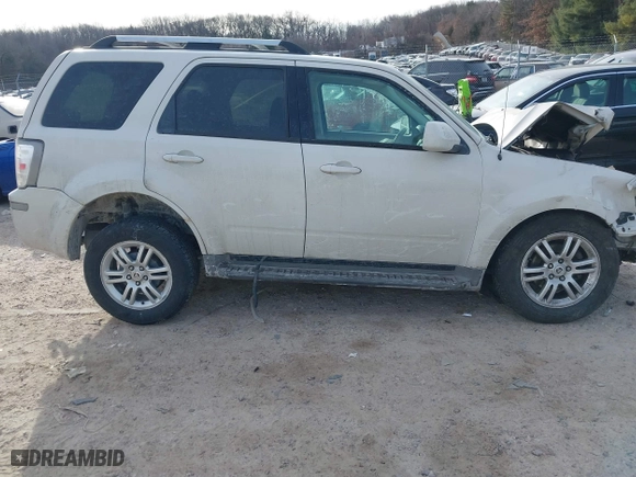 2010 Mercury Mariner Premier with VIN 4M2CN8HG3AKJ15125, listed as a IAAI auction lot 41440858 with 1 mi miles. Bid and sale history available at carsss.com. Image 13.
