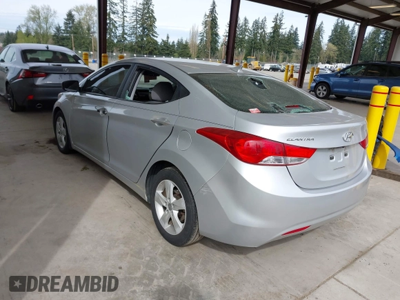 2013 Hyundai Elantra GLS с VIN KMHDH4AE5DU859669, выставлен на аукционе IAAI как лот 41980311 с пробегом 121 595 миль миль и . История ставок и продаж доступна на DreamBid. Изображение 3.