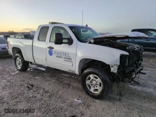 2011 GMC Sierra 2500HD SLE with VIN 1GT220CG5BZ389552, listed as a Copart auction lot 85121284 with 345,909 mi miles and Salvage Title. Bid and sale history available at carsss.com. Image 4.