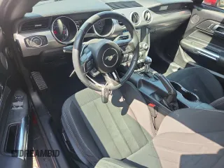 2019 Ford Mustang EcoBoost z VIN 1FA6P8TH0K5167704, wystawiony jako Copart lot #59506005 z przebiegiem 65 204 mil mil oraz Szkoda całkowita • Salvage title. Historia ofert i sprzedaży dostępna na DreamBid. Obrazek 8.