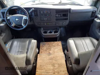 2019 Chevrolet Express Cargo с VIN 1GCWGAFP8K1237252, выставлен на аукционе Copart как лот 46434275 с пробегом 145 326 миль миль и Чистый • Clean title. История ставок и продаж доступна на DreamBid. Изображение 8.
