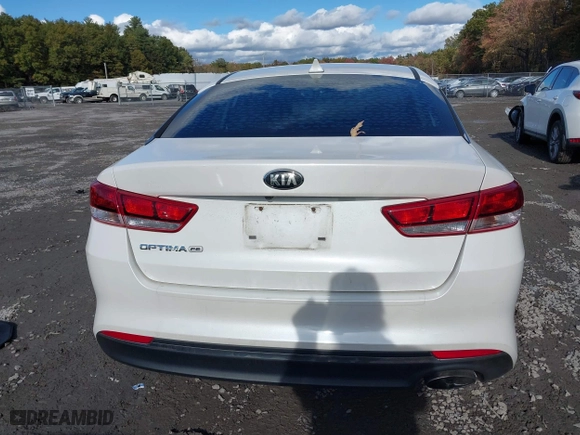 2016 Kia Optima LX with VIN KNAGT4L39G5098281, listed as a IAAI auction lot 40614976 with 99,914 mi miles. Bid and sale history available at carsss.com. Image 16.