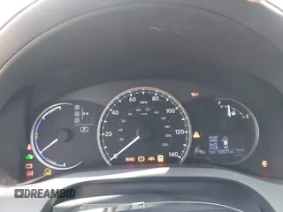 2015 Lexus CT 200h Hybrid with VIN JTHKD5BH1F2223320, listed as a IAAI auction lot 42087493 with 132,577 mi miles. Bid and sale history available at carsss.com. Image 7.