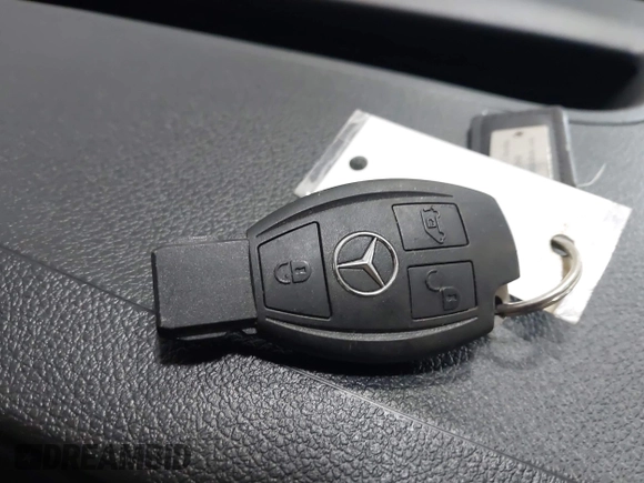2023 Mercedes-Benz Metris with VIN W1WV0FEY8P4332203, listed as a IAAI auction lot 41510870 with 8,203 mi miles and . Bid and sale history available at DreamBid. Image 11.