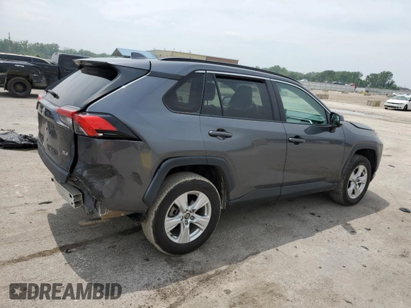 2021 Toyota RAV4 XLE with VIN 2T3W1RFVXMC102648, listed as a Copart auction lot 59706965 with 85,545 mi miles and Salvage title. Bid and sale history available at DreamBid. Image 3.