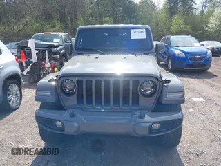 2022 Jeep Gladiator High Altitude with VIN 1C6HJTFG5NL114661, listed as a IAAI auction lot 41771986 with 42,696 mi miles and . Bid and sale history available at DreamBid. Image 12.