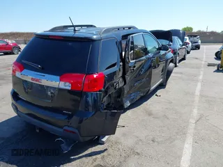 2013 GMC Terrain SLT z VIN 2GKFLVEKXD6193557, wystawiony jako IAAI lot #42670895 z przebiegiem 169 041 mil mil oraz . Historia ofert i sprzedaży dostępna na DreamBid. Obrazek 4.