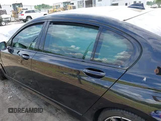 2022 BMW 7 Series 750i xDrive с VIN WBA7U2C0XNCH39635, выставлен на аукционе IAAI как лот 42182523 с пробегом Не указан миль и . История ставок и продаж доступна на DreamBid. Изображение 13.