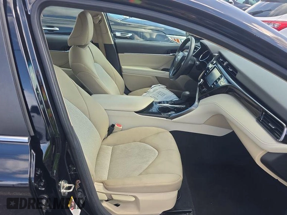 2019 Toyota Camry Hybrid LE z VIN 4T1B31HK0KU511923, wystawiony jako IAAI lot #42566419 z przebiegiem 67 166 mil mil oraz . Historia ofert i sprzedaży dostępna na DreamBid. Obrazek 6.