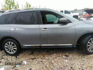 2015 Nissan Pathfinder S with VIN 5N1AR2MM1FC701569, listed as a IAAI auction lot 42192232 with 90,095 mi miles and . Bid and sale history available at DreamBid. Image 14.