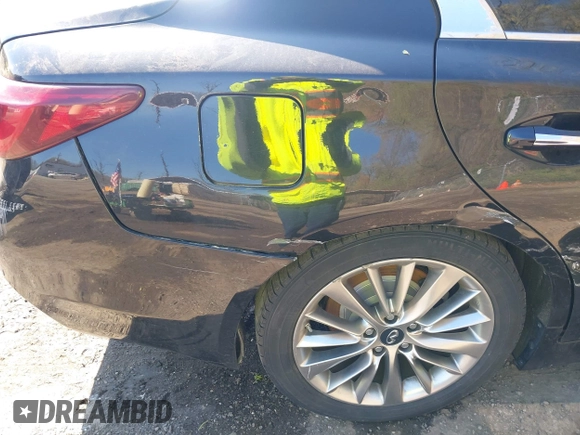2018 Infiniti Q50 Luxe with VIN JN1EV7AP2JM352392, listed as a IAAI auction lot 41996631 with 90,492 mi miles and . Bid and sale history available at carsss.com. Image 16.