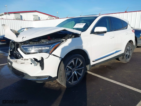 2024 Acura RDX w/Technology Package with VIN 5J8TC2H53RL030140, listed as a IAAI auction lot 41390496 with 11,028 mi miles. Bid and sale history available at carsss.com. Image 2.