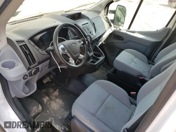 2016 Ford Transit Cargo z VIN 1FTYR2CG3GKB38143, wystawiony jako Copart lot #60861365 z przebiegiem 67 107 mil mil oraz Czysty tytuł • Clean title. Historia ofert i sprzedaży dostępna na DreamBid. Obrazek 8.