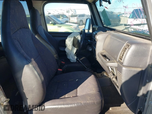 2001 Jeep Wrangler Sport with VIN 1J4FA49S91P324912, listed as a IAAI auction lot 41261214 with 260,299 mi miles. Bid and sale history available at carsss.com. Image 5.
