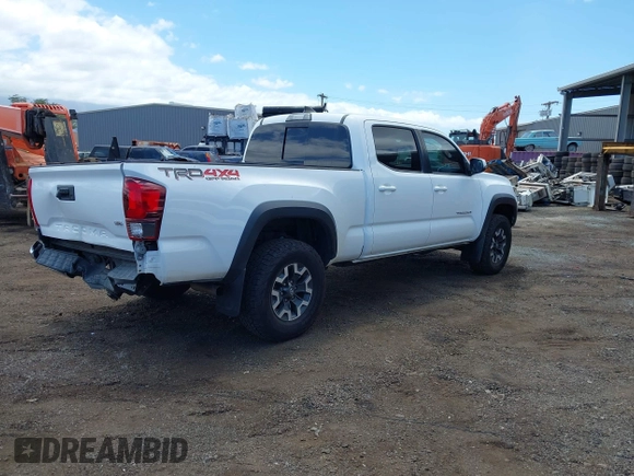 2018 Toyota Tacoma SR5 with VIN 3TMDZ5BN5JM048038, listed as a IAAI auction lot 42084922 with 79,718 mi miles and . Bid and sale history available at DreamBid. Image 4.
