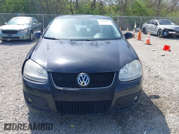 2009 Volkswagen Jetta Sedan SE with VIN 3VWRM71K79M131020, listed as a IAAI auction lot 42096465 with 316,631 mi miles. Bid and sale history available at carsss.com. Image 12.