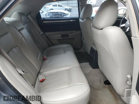 2006 Chrysler 300 C with VIN 2C3KA63H26H218136, listed as a Copart auction lot 49209315 with 215,682 mi miles and Salvage Title. Bid and sale history available at carsss.com. Image 10.