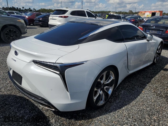 2020 Lexus LC with VIN JTHBY5AY8LA001946, listed as a Copart auction lot 73970204 with 0 mi miles and Salvage Title. Bid and sale history available at carsss.com. Image 3.