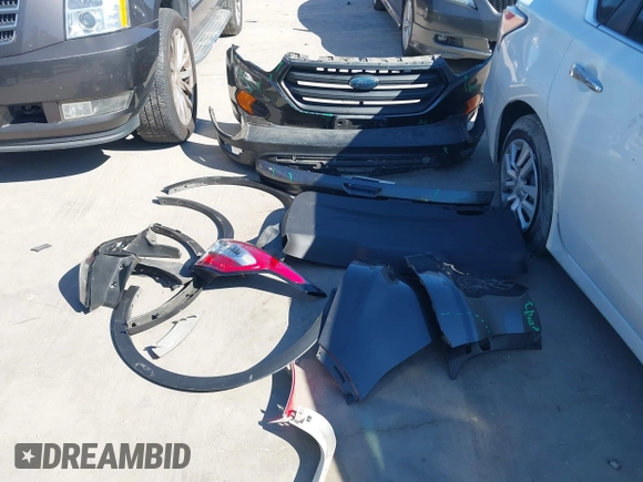2017 Ford Escape S with VIN 1FMCU0F72HUE94674, listed as a IAAI auction lot 40860903 with 80,490 mi miles. Bid and sale history available at carsss.com. Image 12.