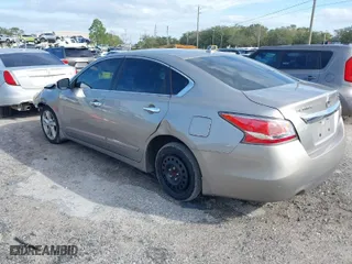 2015 Nissan Altima 2.5 S with VIN 1N4AL3AP6FC116745, listed as a IAAI auction lot 41575189 with 184,088 mi miles. Bid and sale history available at carsss.com. Image 3.