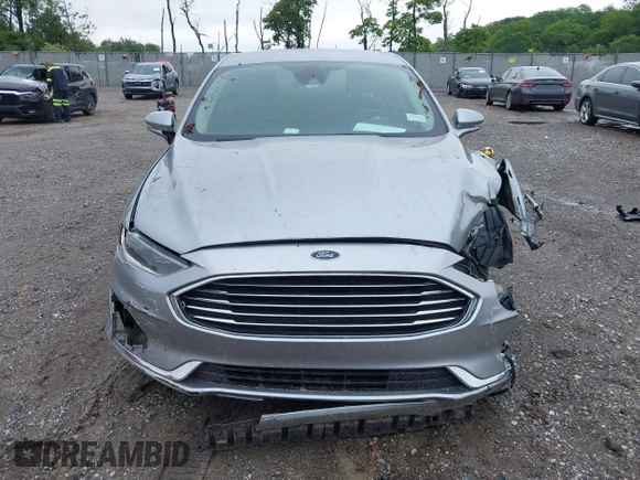 2020 Ford Fusion SEL с VIN 3FA6P0CD6LR130394, выставлен на аукционе IAAI как лот 42356025 с пробегом 115 294 миль миль и . История ставок и продаж доступна на DreamBid. Изображение 12.