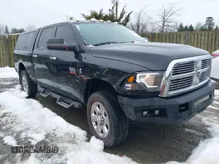 2010 Dodge Ram 2500 ST with VIN 3D7UT2CL5AG147072, listed as a IAAI auction lot 41552993 with 205,763 mi miles. Bid and sale history available at carsss.com. Image 1.