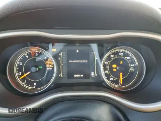 2017 Jeep Cherokee Sport with VIN 1C4PJMAB1HW529548, listed as a Copart auction lot 42513925 with 104,311 mi miles and Salvage title. Bid and sale history available at DreamBid. Image 9.