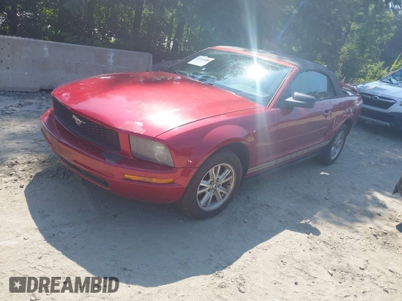 2006 Ford Mustang Standard with VIN 1ZVFT84N865222011, listed as a IAAI auction lot 42523400 with 234,756 mi miles and . Bid and sale history available at DreamBid. Image 2.