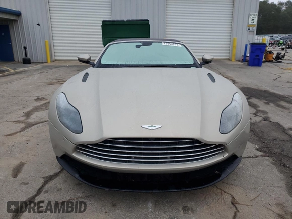 2020 Aston Martin DB11 z VIN SCFRMFCW5LGM08456, wystawiony jako Copart lot #78863454 z przebiegiem Nie podano mil oraz Szkoda całkowita • Salvage title. Historia ofert i sprzedaży dostępna na DreamBid. Obrazek 5.