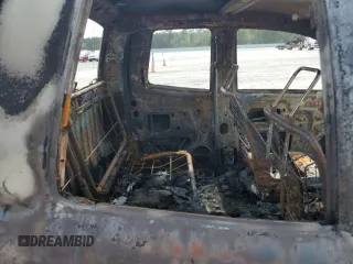 2010 Toyota Tundra с VIN 5TFUM5F15AX005061, выставлен на аукционе Copart как лот 51823565 с пробегом Не указан миль и Списание • Salvage title. История ставок и продаж доступна на DreamBid. Изображение 10.