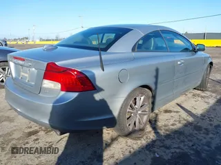 2012 Volvo C70 T5 with VIN YV1672MCXCJ130785, listed as a IAAI auction lot 41589949 with 152,646 mi miles. Bid and sale history available at carsss.com. Image 4.