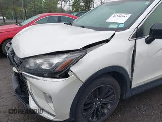 2019 Mitsubishi Eclipse Cross LE z VIN JA4AT4AA4KZ020416, wystawiony jako IAAI lot #42320941 z przebiegiem 123 560 mil mil oraz . Historia ofert i sprzedaży dostępna na DreamBid. Obrazek 6.
