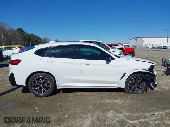 2024 BMW X4 M40i with VIN 5UX43DT00R9W43645, listed as a IAAI auction lot 41578936 with 11,028 mi miles. Bid and sale history available at carsss.com. Image 13.