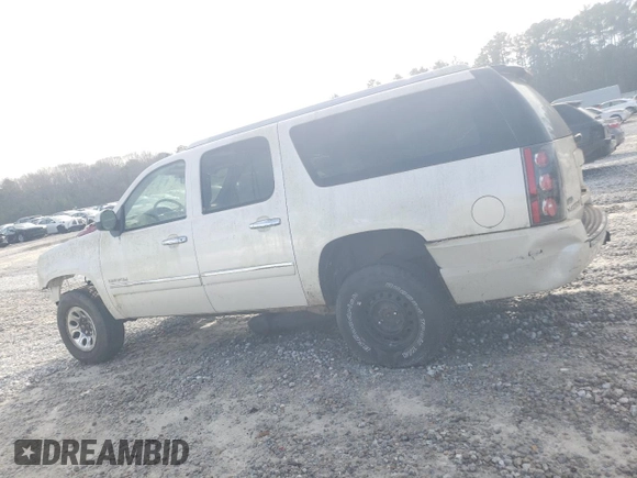 2011 GMC Yukon XL Denali with VIN 1GKS2MEF5BR201581, listed as a Copart auction lot 86707554 with 0 mi miles and Salvage Title. Bid and sale history available at carsss.com. Image 2.