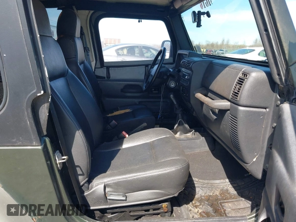 2006 Jeep Wrangler SE with VIN 1J4FA29116P763914, listed as a IAAI auction lot 42140140 with 107,161 mi miles. Bid and sale history available at carsss.com. Image 5.