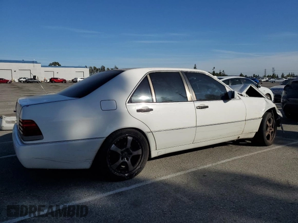 1994 Mercedes-Benz S 320 with VIN WDBGA32E6RA177390, listed as a Copart auction lot 47685975 with Not Provided miles and Salvage Title. Bid and sale history available at DreamBid. Image 3.