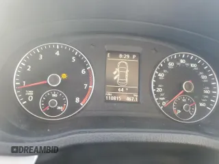 2012 Volkswagen Passat SE z VIN 1VWBH7A36CC108576, wystawiony jako Copart lot #56299105 z przebiegiem 110 815 mil mil oraz Szkoda całkowita • Salvage title. Historia ofert i sprzedaży dostępna na DreamBid. Obrazek 9.