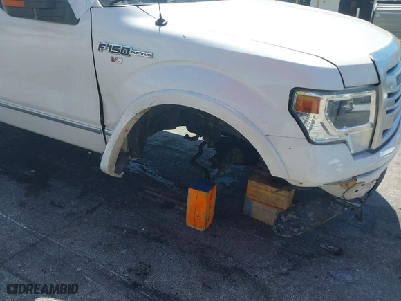 2013 Ford F-150 XL with VIN 1FTFW1EF3DFB26755, listed as a IAAI auction lot 41888243 with 231,078 mi miles. Bid and sale history available at carsss.com. Image 6.