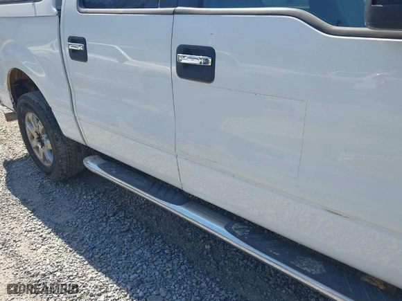 2014 Ford F-150 XL with VIN 1FTFW1EF8EFB42841, listed as a IAAI auction lot 41836094 with 258,074 mi miles. Bid and sale history available at carsss.com. Image 17.