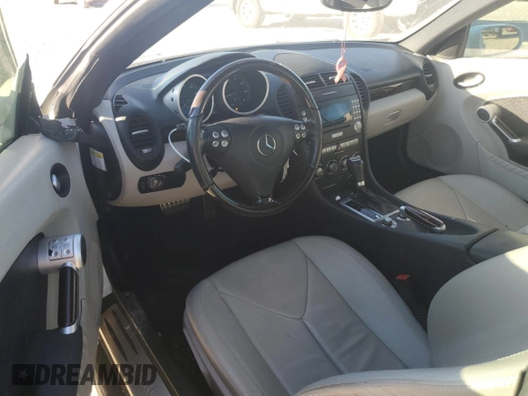 2007 Mercedes-Benz SLK-Class 3.0L with VIN WDBWK54F27F163187, listed as a Copart auction lot 80689934 with 183,188 mi miles and Salvage Title. Bid and sale history available at carsss.com. Image 8.