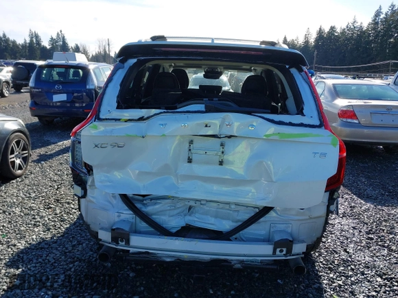 2018 Volvo XC90 Momentum with VIN YV4102CK0J1336012, listed as a IAAI auction lot 41494268 with 71,062 mi miles and . Bid and sale history available at DreamBid. Image 17.