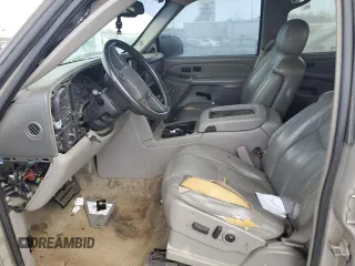 2005 Chevrolet Suburban LT z VIN 1GNEC16Z25J146045, wystawiony jako Copart lot #58289475 z przebiegiem Nie podano mil oraz Szkoda całkowita • Salvage title. Historia ofert i sprzedaży dostępna na DreamBid. Obrazek 7.