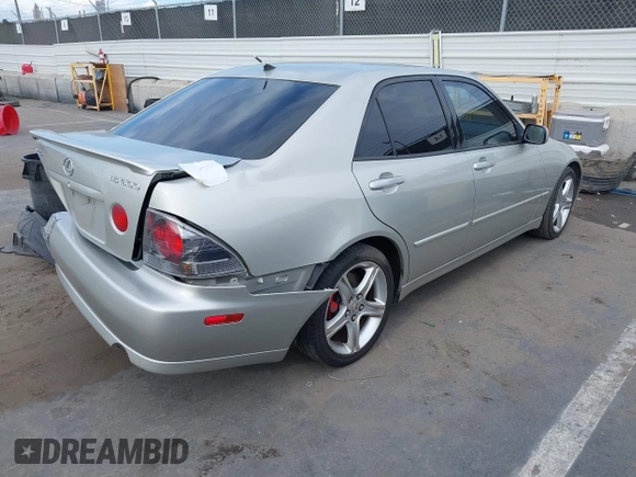 2004 Lexus IS with VIN JTHBD192640084319, listed as a IAAI auction lot 41943372 with 162,080 mi miles and . Bid and sale history available at carsss.com. Image 4.