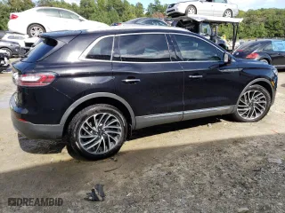 2019 Lincoln Nautilus Reserve with VIN 2LMPJ8LPXKBL61711, listed as a Copart auction lot 69843683 with 0 mi miles. Bid and sale history available at carsss.com. Image 3.