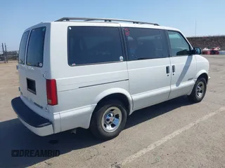 2001 Chevrolet Astro z VIN 1GNDM19W81B130897, wystawiony jako IAAI lot #42397857 z przebiegiem 262 223 mil mil oraz . Historia ofert i sprzedaży dostępna na DreamBid. Obrazek 4.